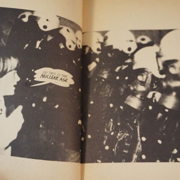 1978 The Anti-Nuclear Handbook by Stephen Croall Political Cartoons Kaianders - Picture 8 of 12